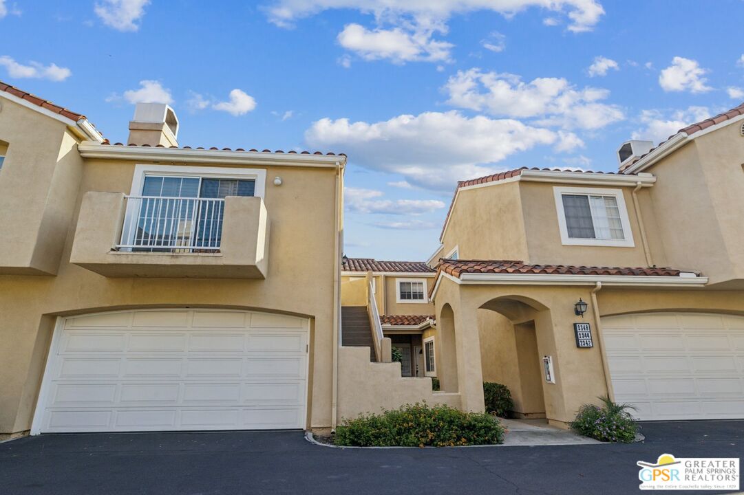Townhouse, 2342 Paseo Circulo, Tustin, CA 92782 - 1
