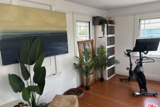 , 2416 3rd st, Santa Monica, CA 90405 - 10