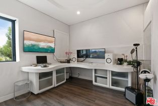 , 2450 Glencoe ave, Venice, CA 90291 - 33