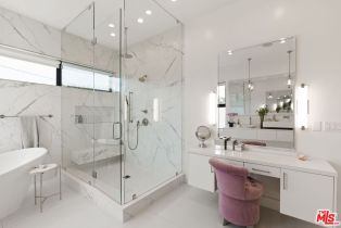 , 2450 Glencoe ave, Venice, CA 90291 - 24