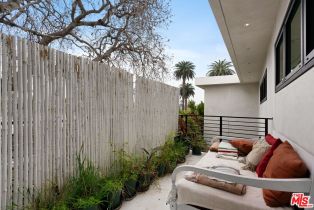 Single Family Residence, 2450 Glencoe ave, Venice, CA 90291 - 28