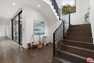 Single Family Residence, 2450 Glencoe ave, Venice, CA 90291 - 22