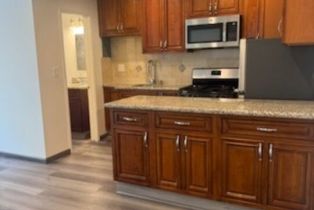 Apartment, 133 Crescent dr, Beverly Hills, CA 90212 - 12