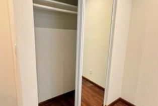 Apartment, 133 Crescent dr, Beverly Hills, CA 90212 - 10