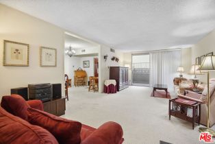 Condominium, 15248   Dickens St, Sherman Oaks, CA  Sherman Oaks, CA 91403