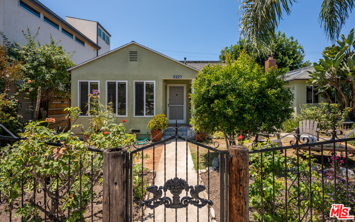 Single Family Residence, 2337 Cloy ave, Venice, CA 90291 - 1