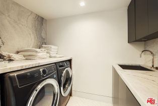 Single Family Residence, 2205 Ocean Front walk, Venice, CA 90291 - 26