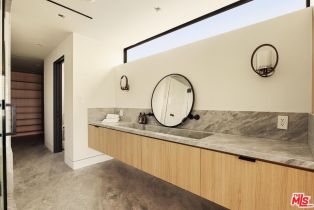 Single Family Residence, 2205 Ocean Front walk, Venice, CA 90291 - 18