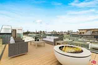 Single Family Residence, 2205 Ocean Front walk, Venice, CA 90291 - 28