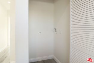 Single Family Residence, 22131 Victory blvd, Woodland Hills, CA 91303 - 58