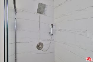 Single Family Residence, 22131 Victory blvd, Woodland Hills, CA 91303 - 30