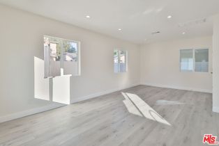 Single Family Residence, 22131 Victory blvd, Woodland Hills, CA 91303 - 49