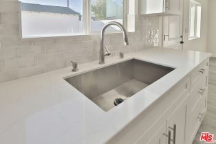 Single Family Residence, 22131 Victory blvd, Woodland Hills, CA 91303 - 54