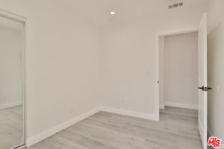 Single Family Residence, 22131 Victory blvd, Woodland Hills, CA 91303 - 64