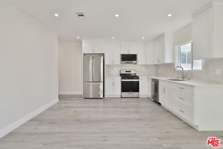 Single Family Residence, 22131 Victory blvd, Woodland Hills, CA 91303 - 52