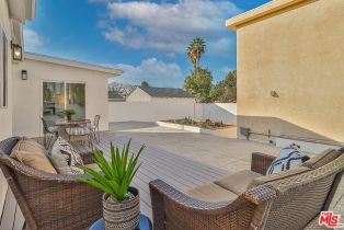 Single Family Residence, 22131 Victory blvd, Woodland Hills, CA 91303 - 45