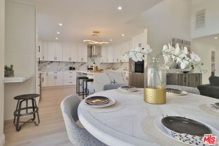 Single Family Residence, 22131 Victory blvd, Woodland Hills, CA 91303 - 13