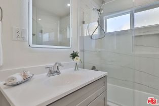 Single Family Residence, 22131 Victory blvd, Woodland Hills, CA 91303 - 40