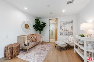 Single Family Residence, 126 Thornton pl, Venice, CA 90291 - 13