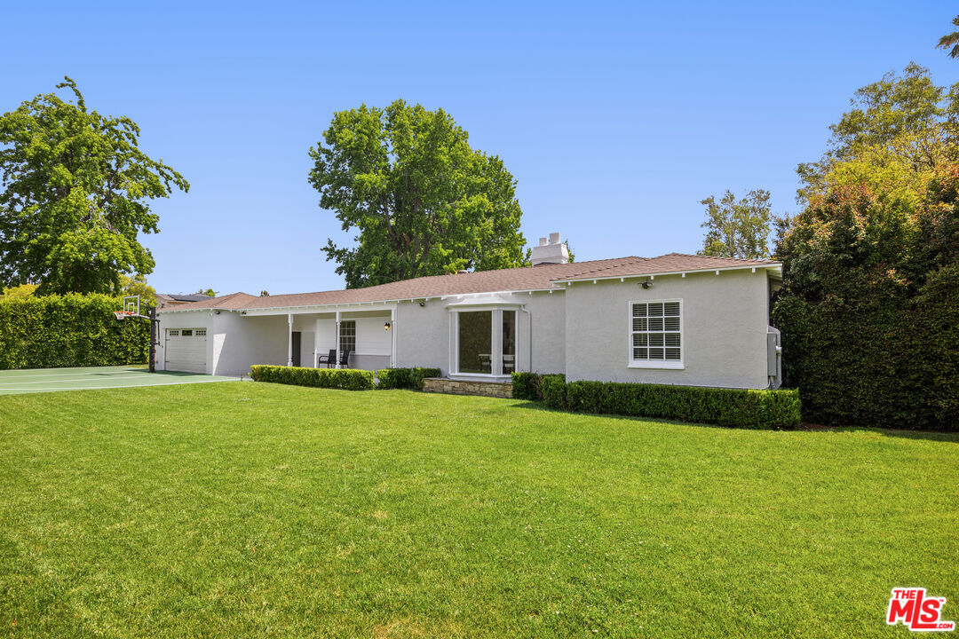 Single Family Residence, 5432 Fulton ave, Sherman Oaks, CA 91401 - 1