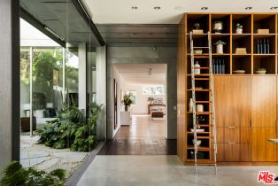 Single Family Residence, 702 6th ave, Venice, CA 90291 - 9