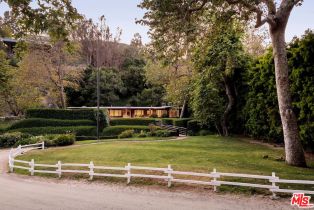 Single Family Residence, 603 Hightree rd, Santa Monica, CA 90402 - 4