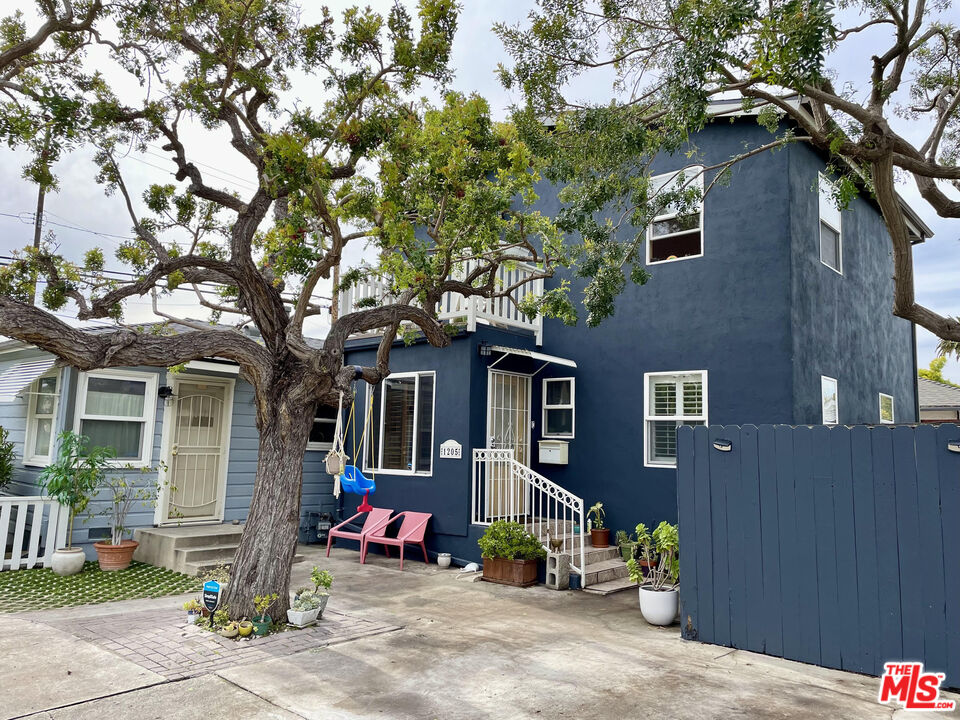 Residential Income, 1205 Appleton way, Venice, CA 90291 - 1