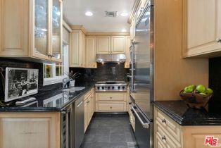 Single Family Residence, 9053 Elevado st, West Hollywood , CA 90069 - 14