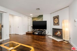 Condominium, 18550 Hatteras st, Tarzana, CA 91356 - 4