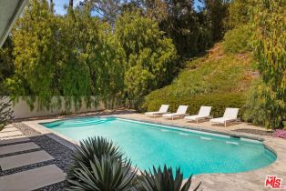 Single Family Residence, 11115 Dona Pegita dr, Studio City, CA 91604 - 17
