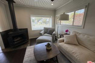 , 440 Howland Canal, Venice, CA 90291 - 7