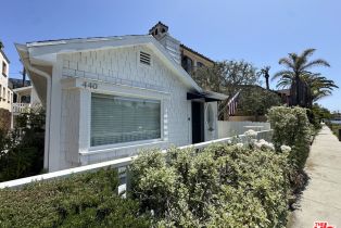 , 440 Howland Canal, Venice, CA 90291 - 2