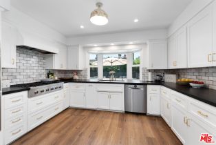 Single Family Residence, 5527 Calhoun ave, Sherman Oaks, CA 91401 - 12