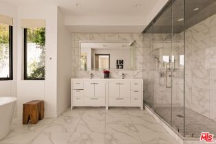 Single Family Residence, 3820 Knobhill dr, Sherman Oaks, CA 91423 - 14