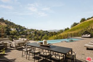 Single Family Residence, 3820 Knobhill dr, Sherman Oaks, CA 91423 - 22