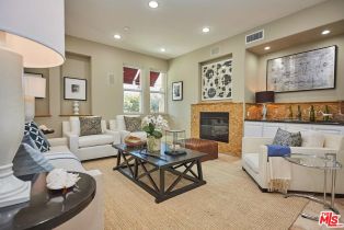 , 16123 SUNSET blvd, Pacific Palisades, CA 90272 - 6