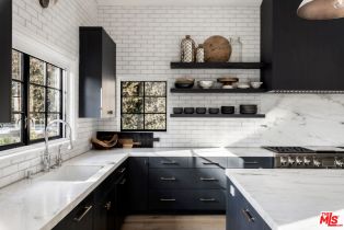 Single Family Residence, 1057 Corsica dr, Pacific Palisades, CA 90272 - 8