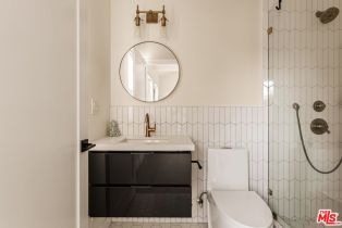 Single Family Residence, 13521 Magnolia blvd, Sherman Oaks, CA 91423 - 18