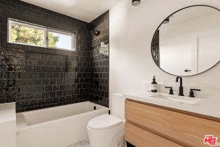 Single Family Residence, 13521 Magnolia blvd, Sherman Oaks, CA 91423 - 16