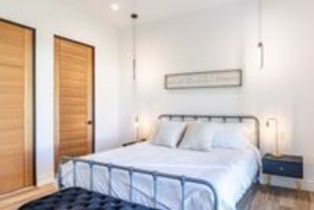 , 22747 Erwin, Woodland Hills, CA 91367 - 24