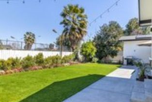 , 22747 Erwin, Woodland Hills, CA 91367 - 4