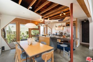 Single Family Residence, 2311 Glencoe ave, Venice, CA 90291 - 9