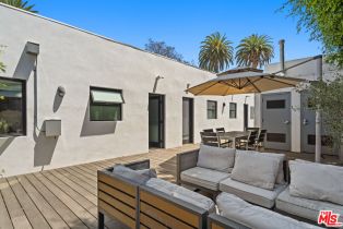 , 1325 Cabrillo ave, Venice, CA 90291 - 9