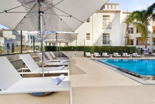 , 1041 Glendon ave, Westwood, CA 90024 - 7