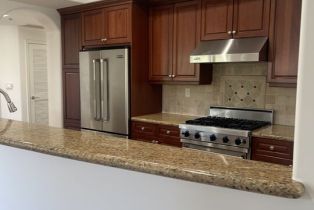 Condominium, 12045 Hoffman st, Studio City, CA 91604 - 8