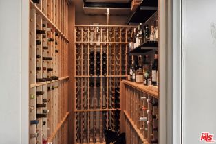 Single Family Residence, 4658 Del Moreno dr, Woodland Hills, CA 91364 - 15