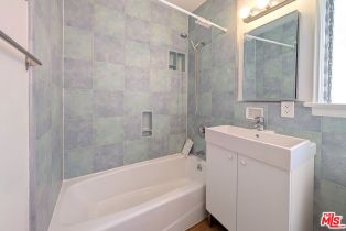 Apartment, 1030 5th st, Santa Monica, CA 90403 - 11