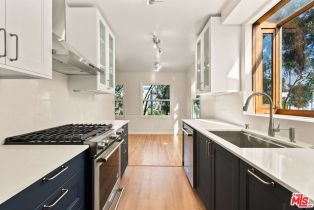 , 752 18th st, Santa Monica, CA 90402 - 7