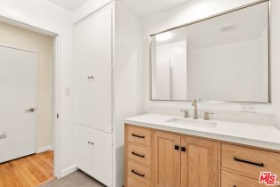 , 752 18th st, Santa Monica, CA 90402 - 9