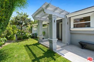 Single Family Residence, 13513 Cheltenham dr, Sherman Oaks, CA 91423 - 2